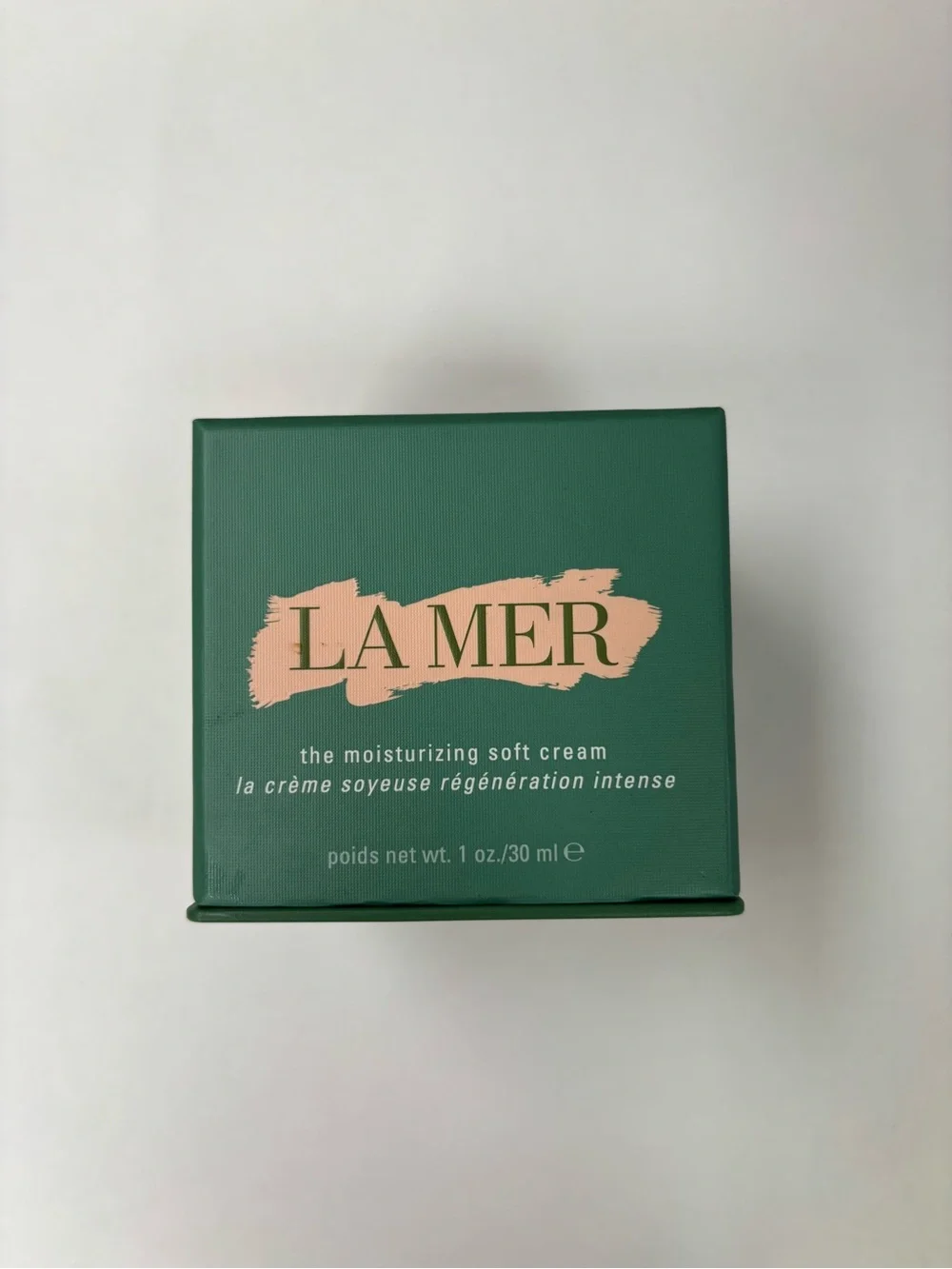 La Mer Moisturizing Soft Cream — Green and Peach Packaging